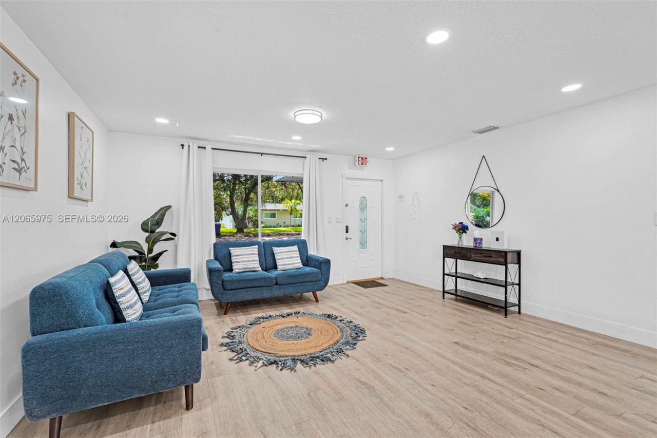 407 S 56th Ter , Hollywood, FL 33023 Photo