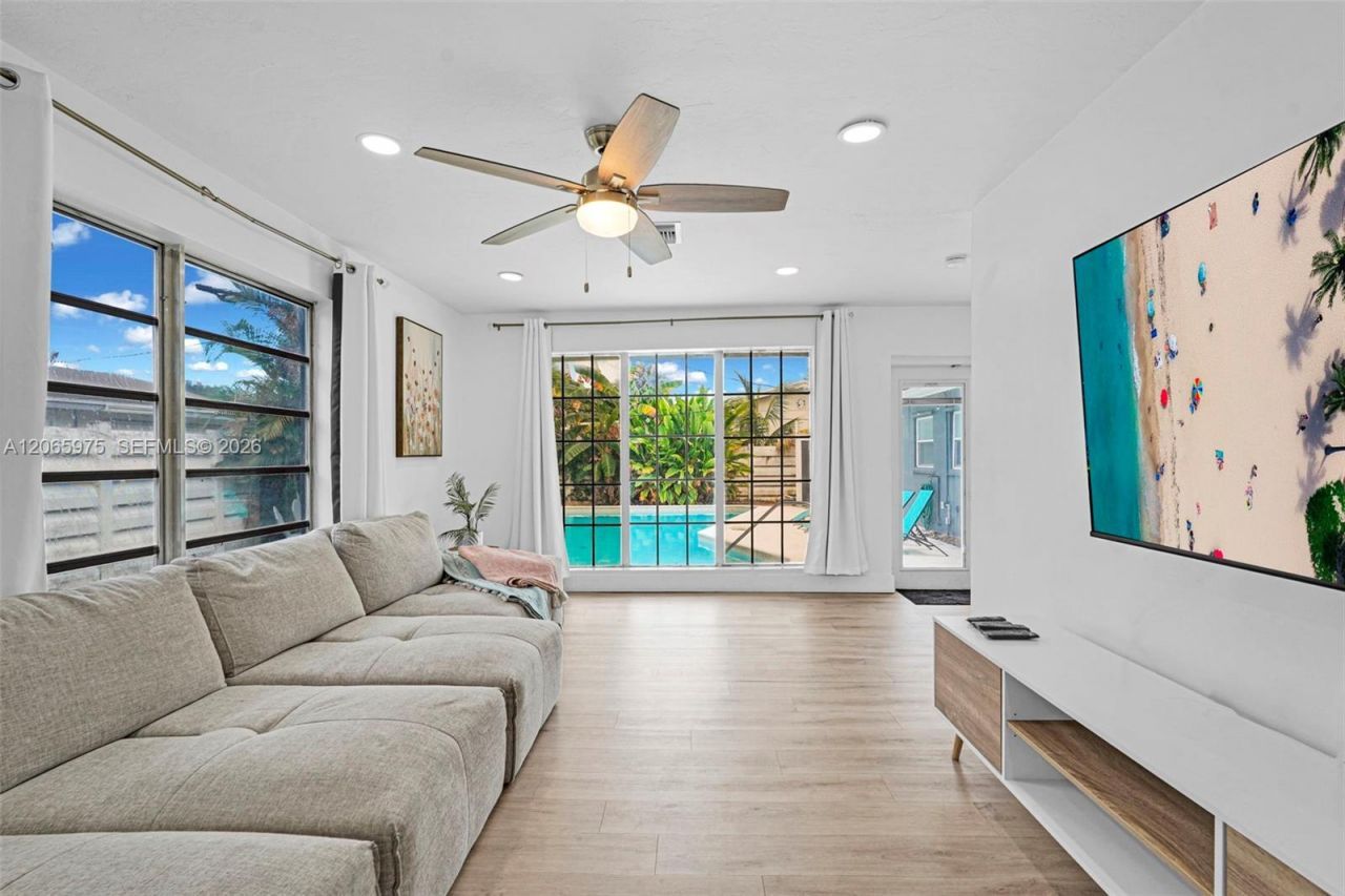 407 S 56th Ter , Hollywood, FL 33023 Photo