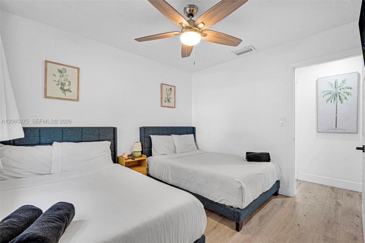 407 S 56th Ter , Hollywood, FL 33023 Photo