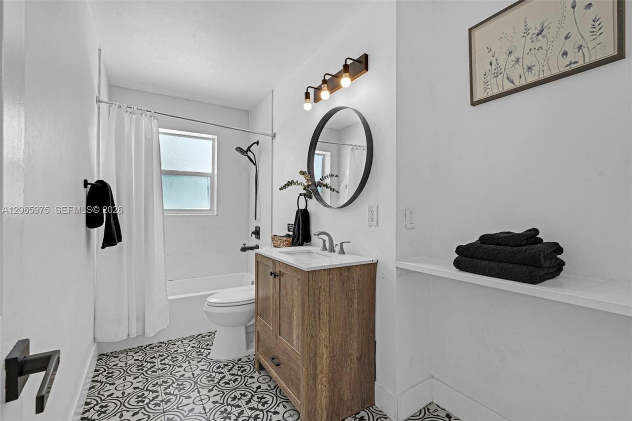 407 S 56th Ter , Hollywood, FL 33023 Photo