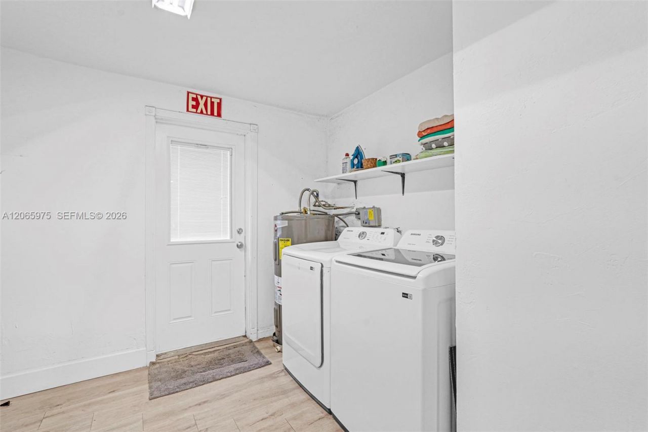 407 S 56th Ter , Hollywood, FL 33023 Photo