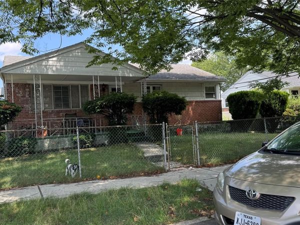 12161 238 Street Street , Rosedale, NY 11422
