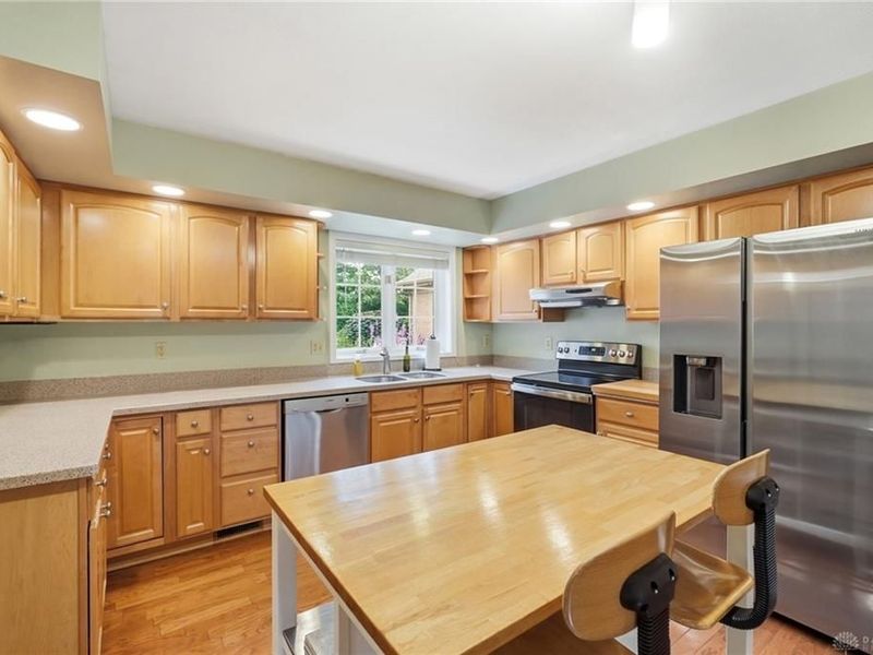 2662 Vienna Estates Drive, Miami Township, OH 45459 Photo 12