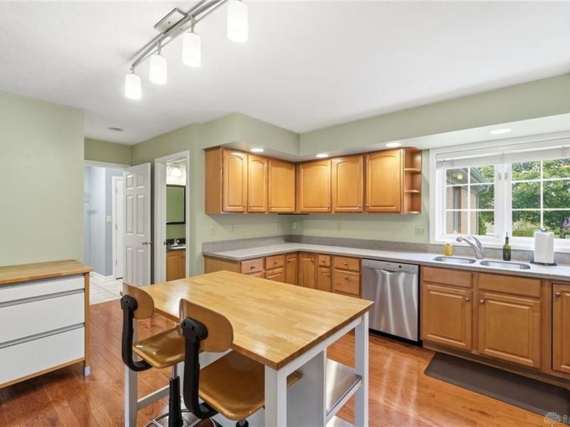 2662 Vienna Estates Drive, Miami Township, OH 45459 Photo 15