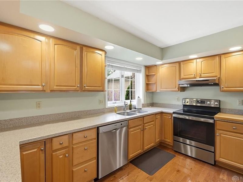 2662 Vienna Estates Drive, Miami Township, OH 45459 Photo 16
