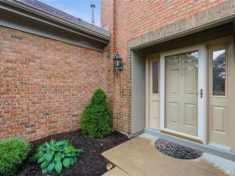 2662 Vienna Estates Drive, Miami Township, OH 45459 Photo 5