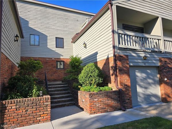 144 Kimrose Ln Lane , Broadview Heights, OH 44147