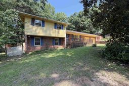 312 Waltham Abby Road photo 4