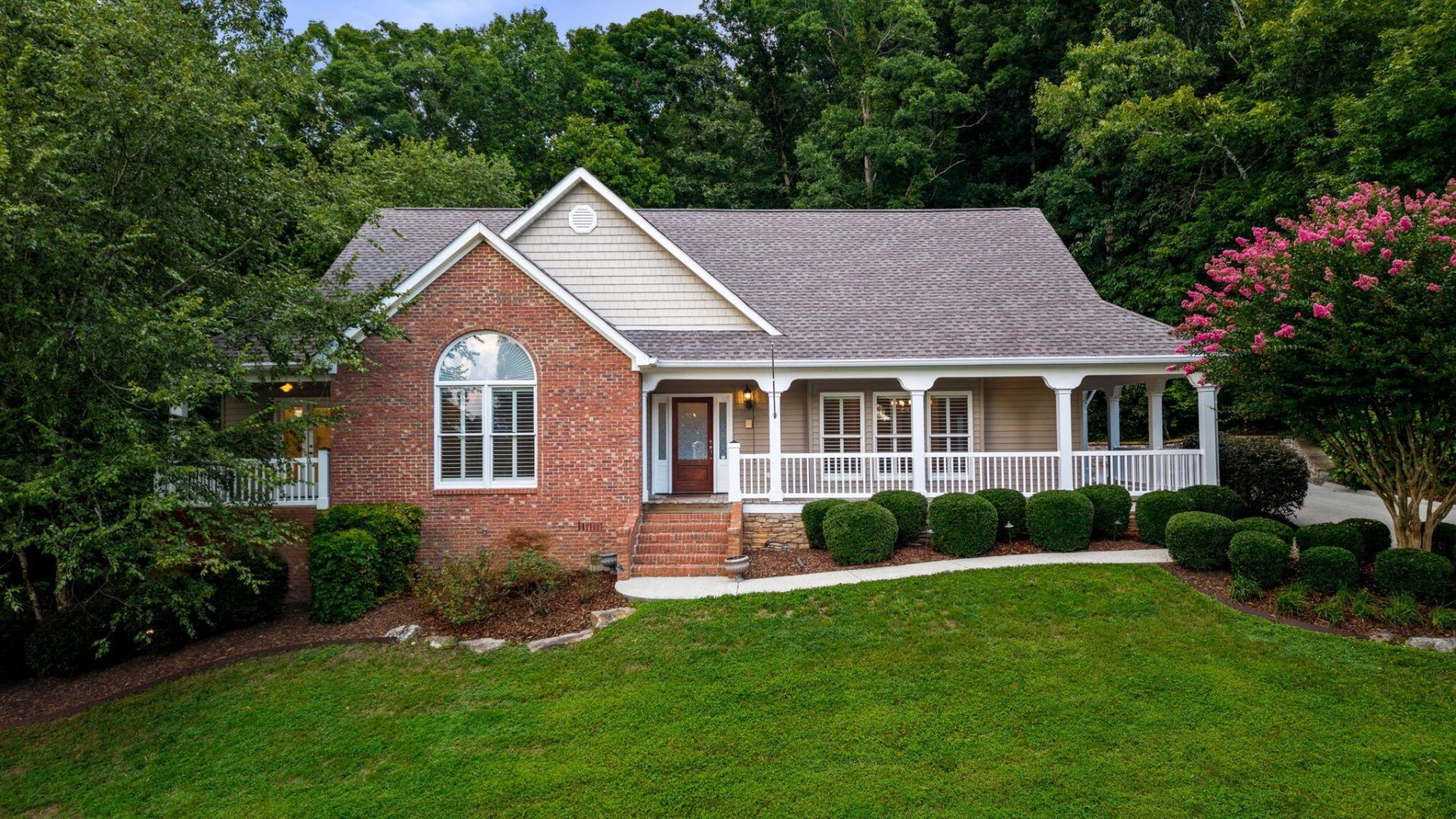 1966 Ridge Point Drive Nw, Cleveland, TN 37311 Main Photo