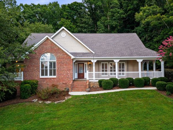 1966 Ridge Point Drive NW, Cleveland, TN 37311