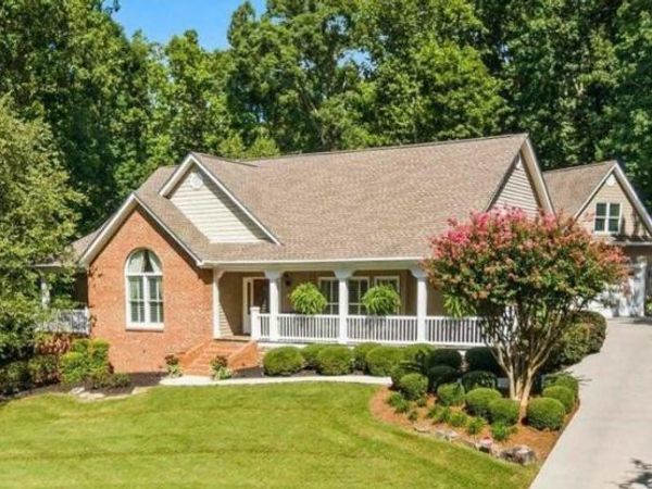 1966 Ridge Point Drive NW, Cleveland, TN 37311