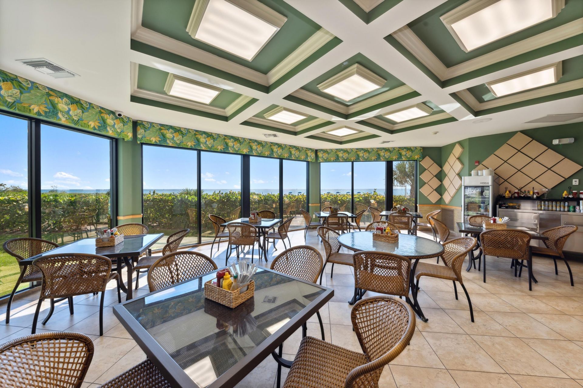 3000 N Ocean Drive, Unit 20-G, Singer Island, FL 33404 Photo