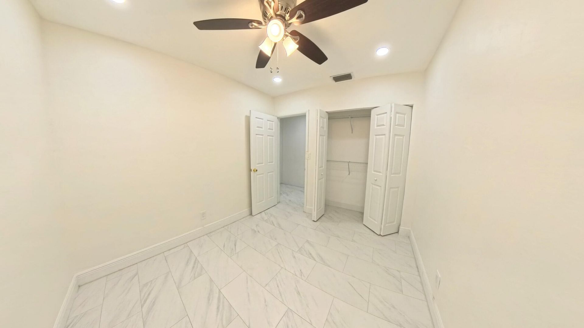 341 Henthorne Drive, Palm Springs, FL 33461 Photo