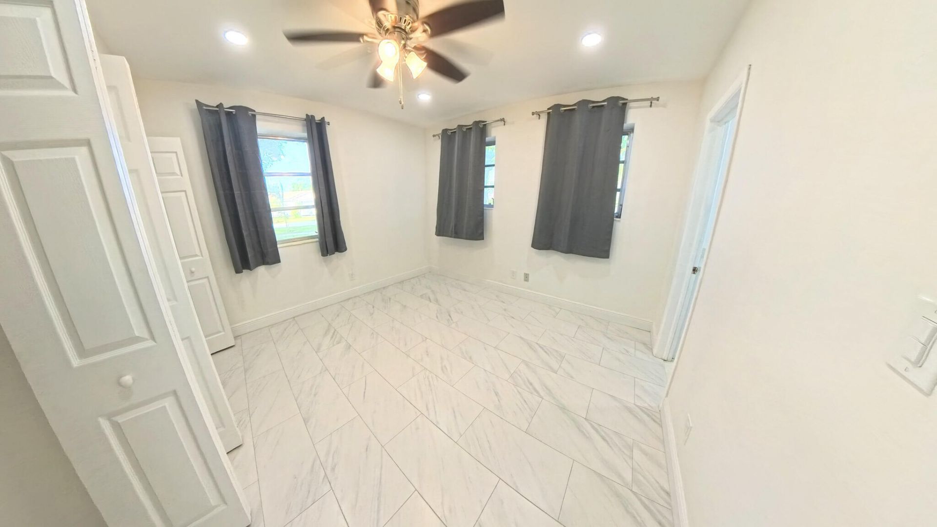 341 Henthorne Drive, Palm Springs, FL 33461 Photo