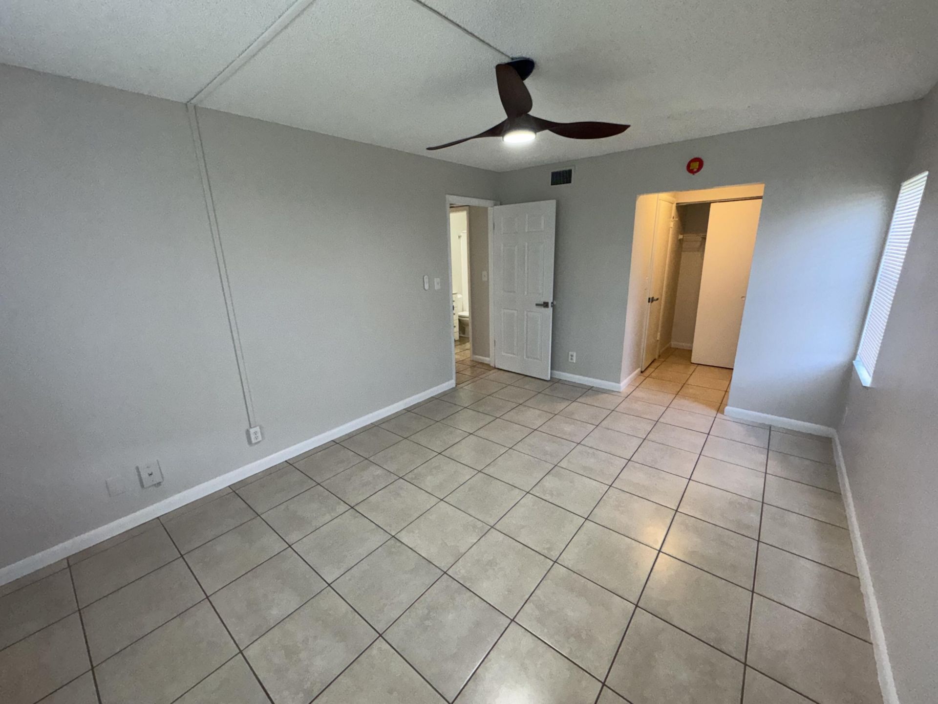 1790 Abbey Road, Unit 102, West Palm Beach, FL 33415 Photo