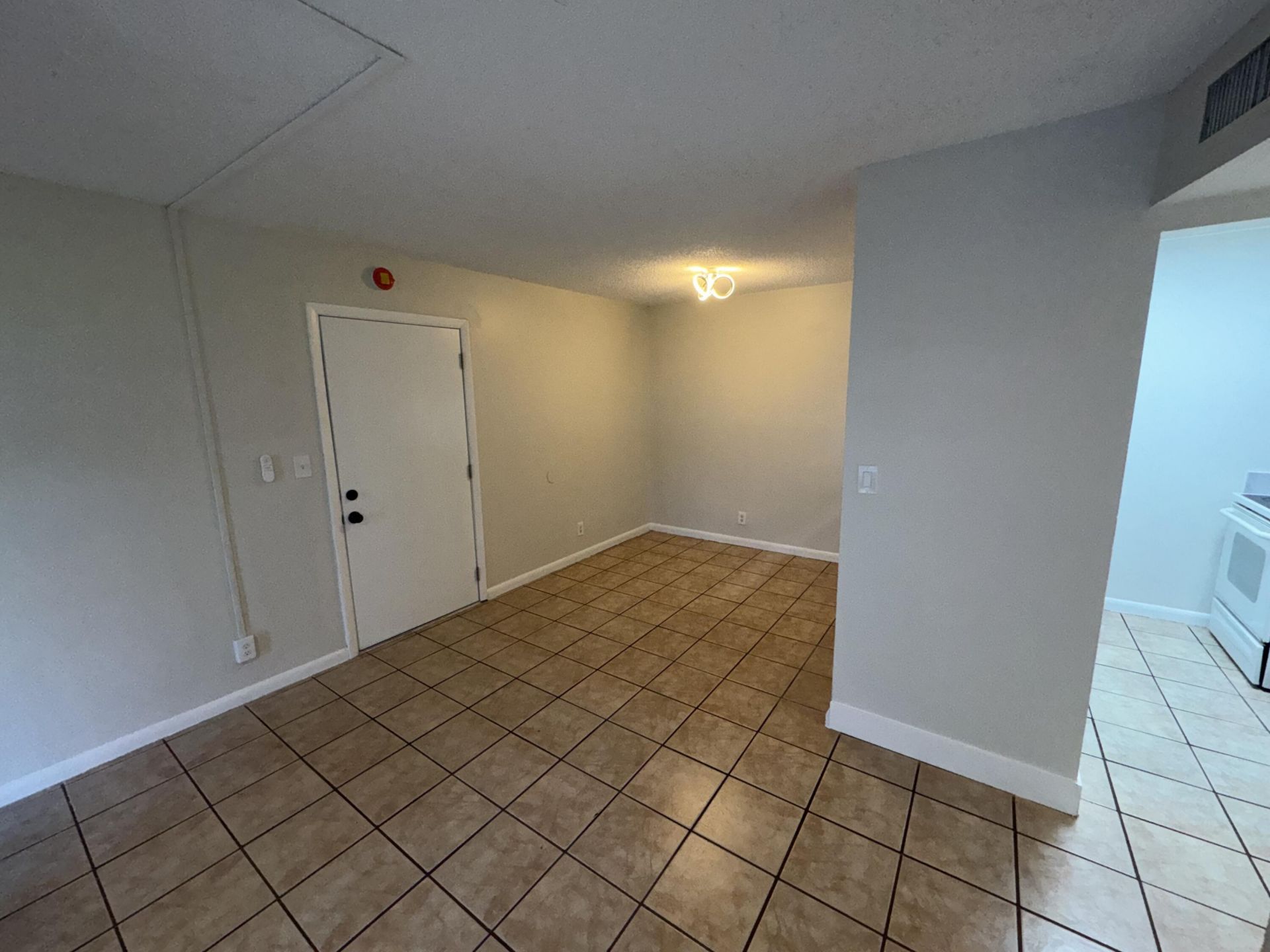 1790 Abbey Road, Unit 102, West Palm Beach, FL 33415 Photo