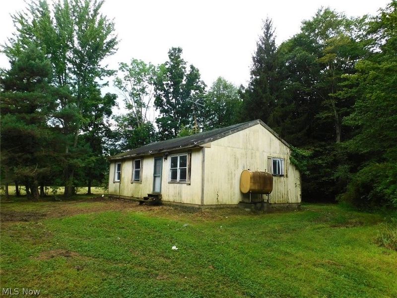 1577 Tompkins Road, Jefferson, OH 44032 Photo 3