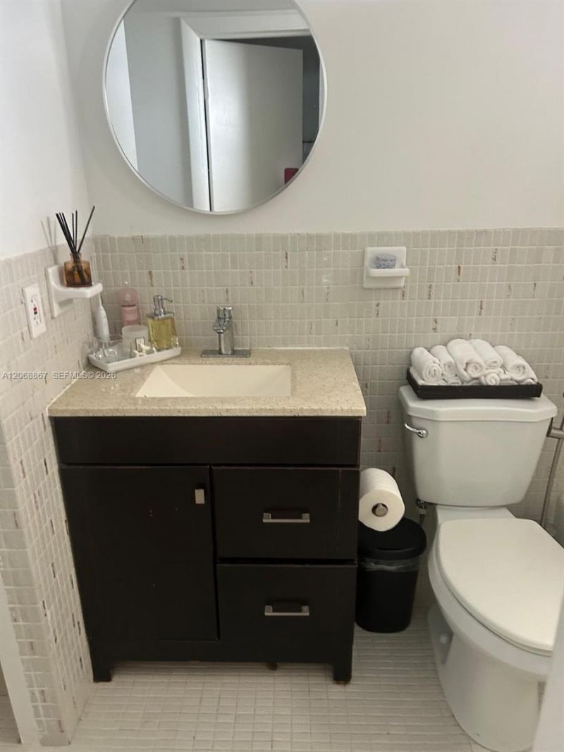 2851 Leonard Dr , Unit J503, Aventura, FL 33160 Photo