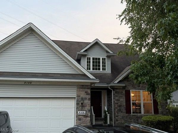8166 Versailles Place , Macedonia, OH 44056