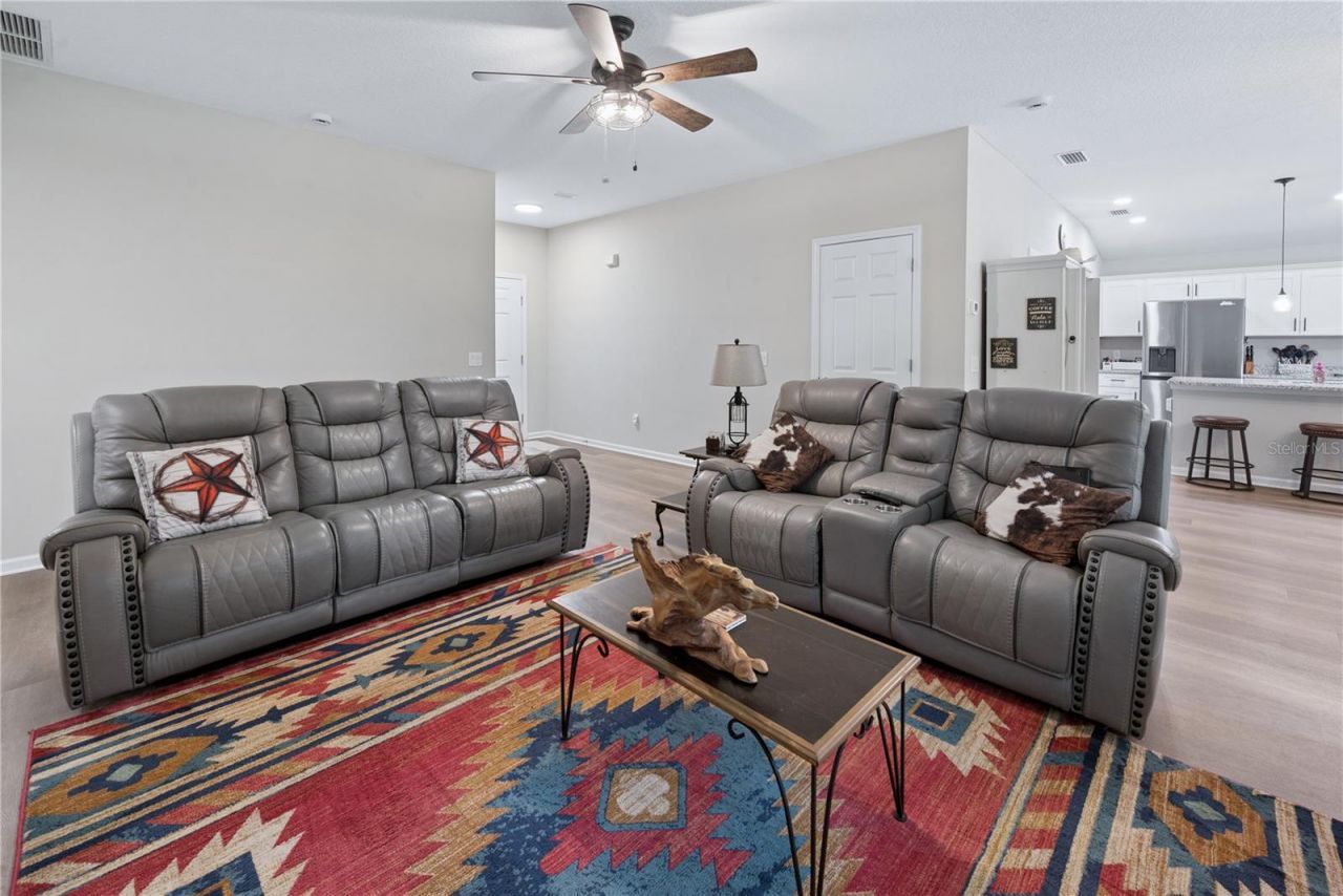 111 Breezeway Avenue, Satsuma, FL 32189 Photo