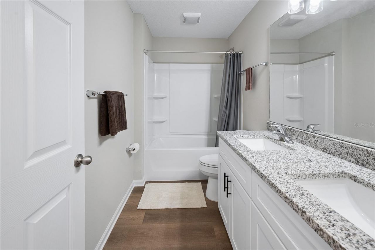 111 Breezeway Avenue, Satsuma, FL 32189 Photo