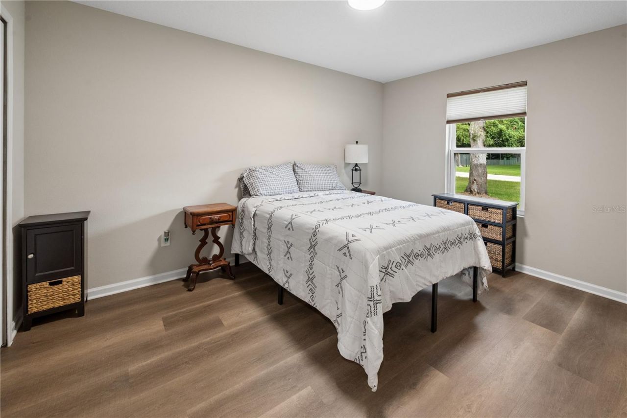 111 Breezeway Avenue, Satsuma, FL 32189 Photo