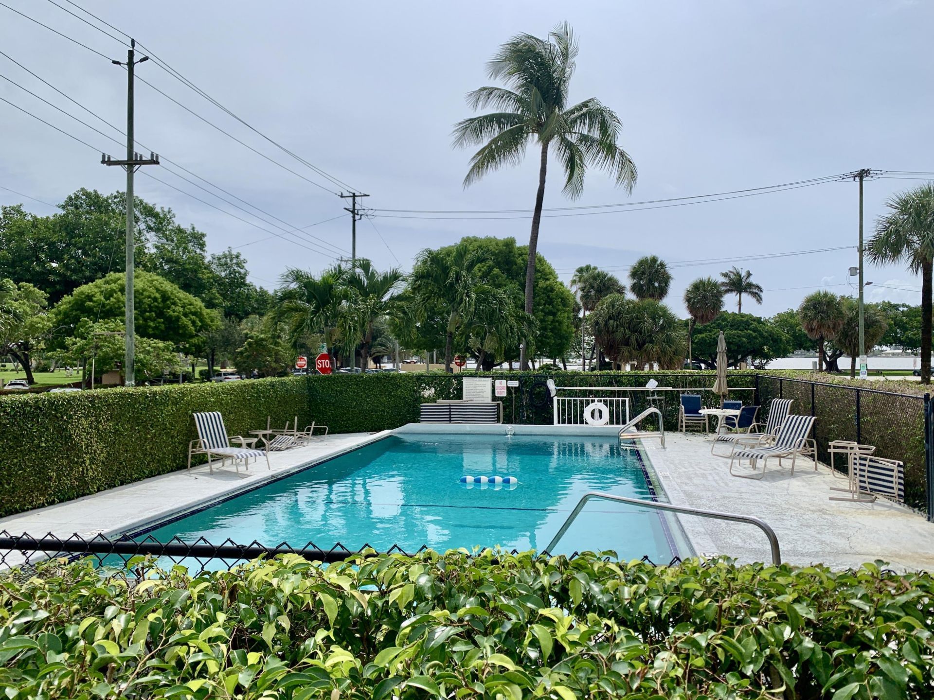 31 S Golfview Road, Unit 14, Lake Worth Beach, FL 33460 Photo