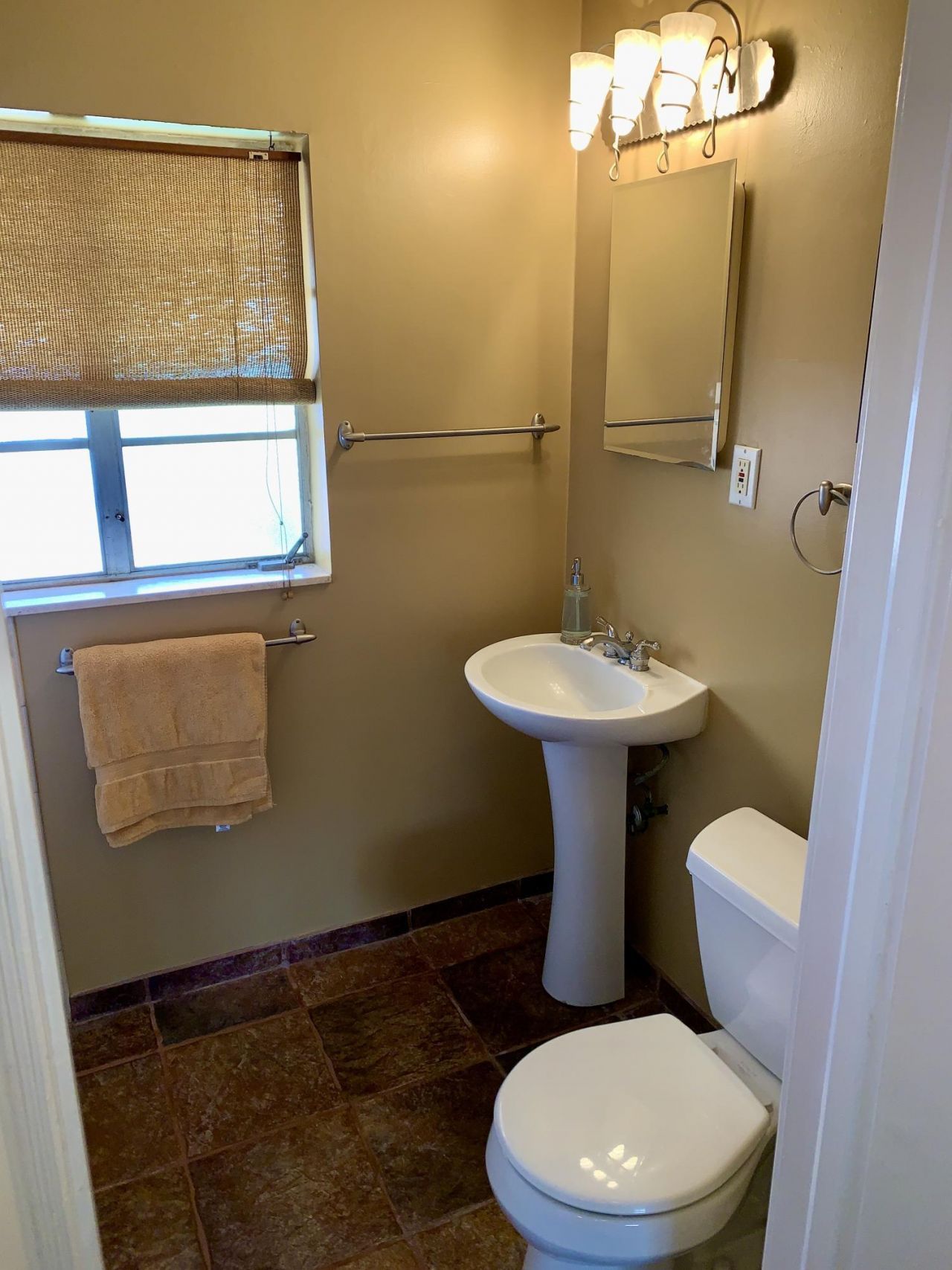 31 S Golfview Road, Unit 14, Lake Worth Beach, FL 33460 Photo