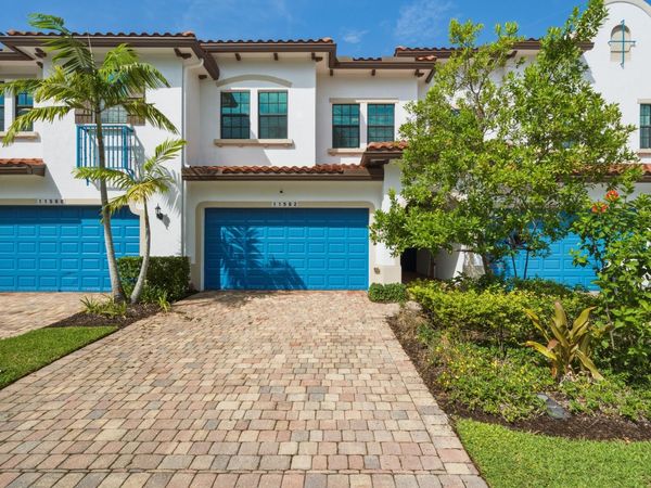 11562 SW 13th Lane, Pembroke Pines, FL 33025