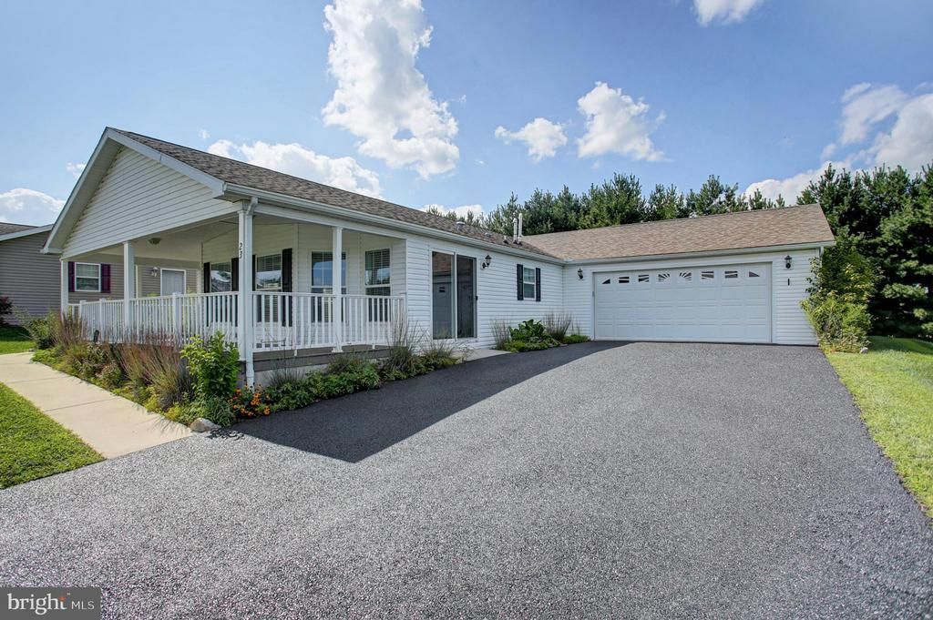 23 Michael Court, Shippensburg, PA 17257 Main Photo