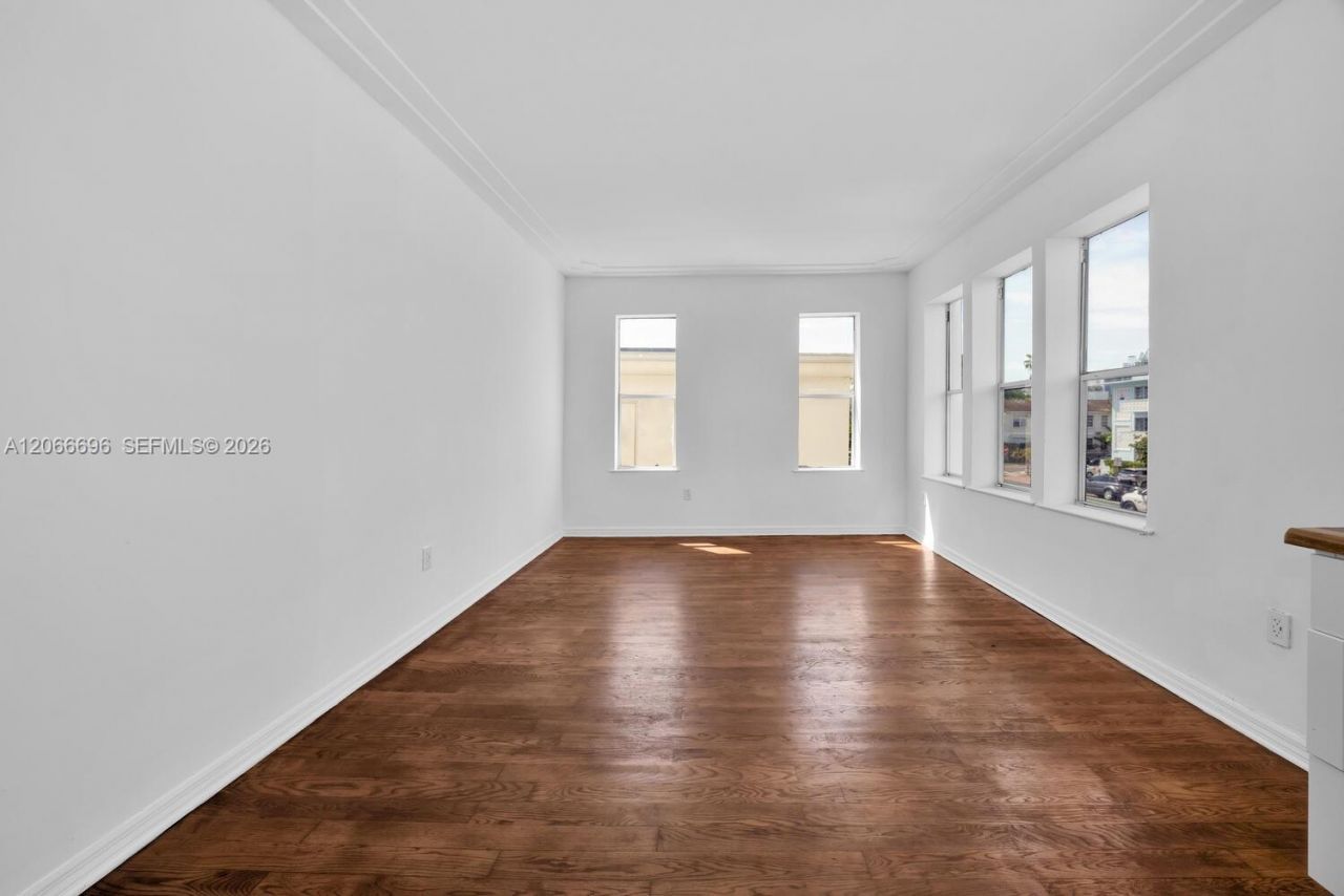1027 Pennsylvania Ave , Unit 201, Miami Beach, FL 33139 Photo