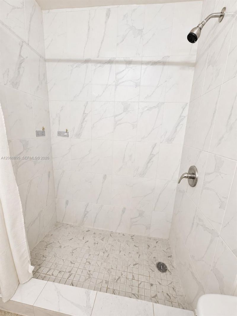 6850 W 14th Ct , Unit 25B, Hialeah, FL 33014 Photo