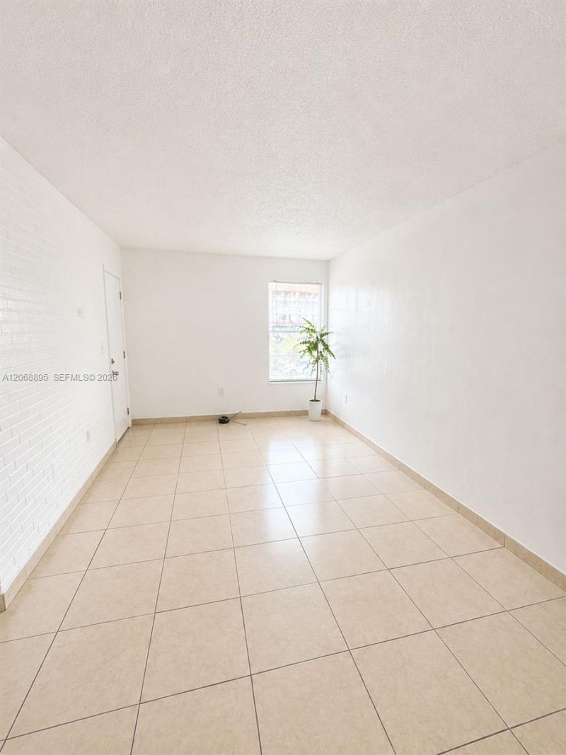 6850 W 14th Ct , Unit 25B, Hialeah, FL 33014 Photo