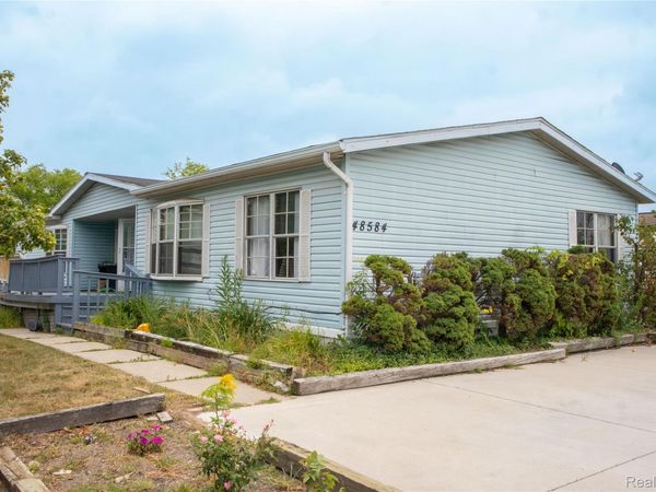 48584 Lakeview Circle , Shelby Township, Mi 48317