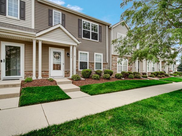 10328 Paramount Way, Cedar Lake, IN 46303