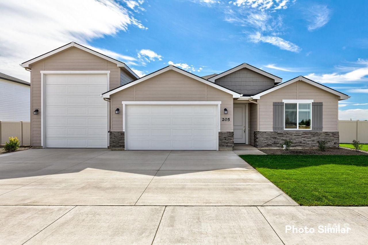 4315 Segovia Ave, Caldwell, ID 83607 Main Photo