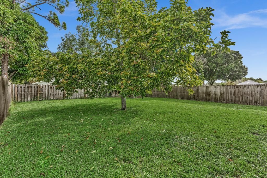 6811 2nd Street, Limestone Creek, FL 33458 Photo