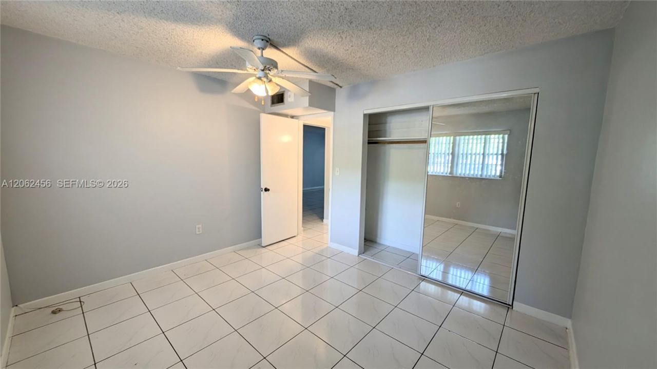 19051 NE 2nd Ave, Unit 1507, Miami, FL 33179 Photo