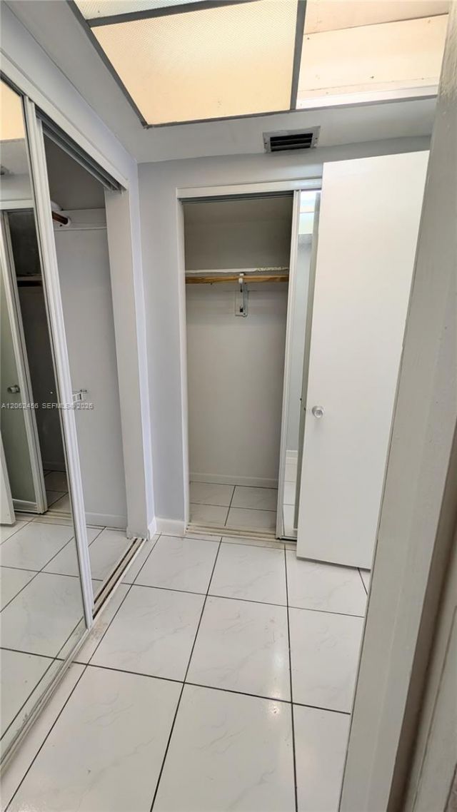 19051 NE 2nd Ave, Unit 1507, Miami, FL 33179 Photo