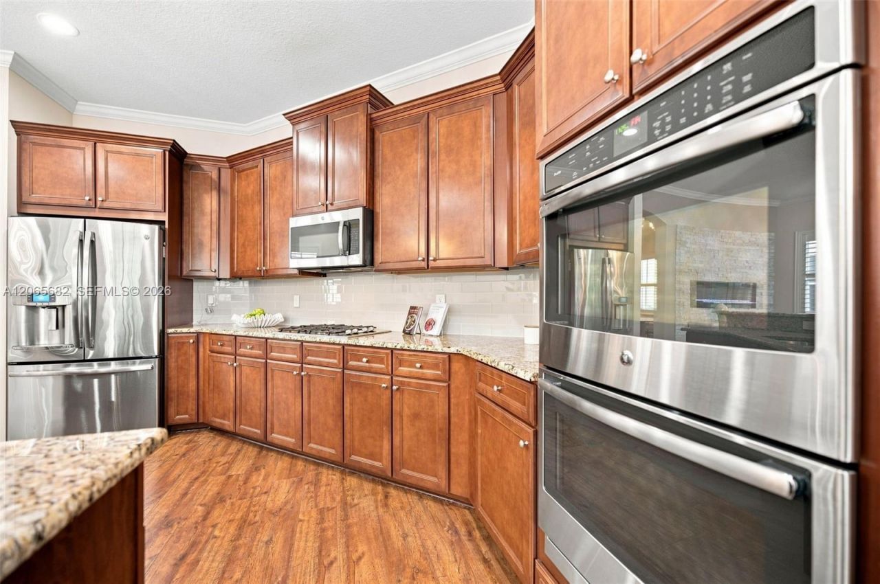 8550 Lakeside Bnd, Parkland, FL 33076 Photo