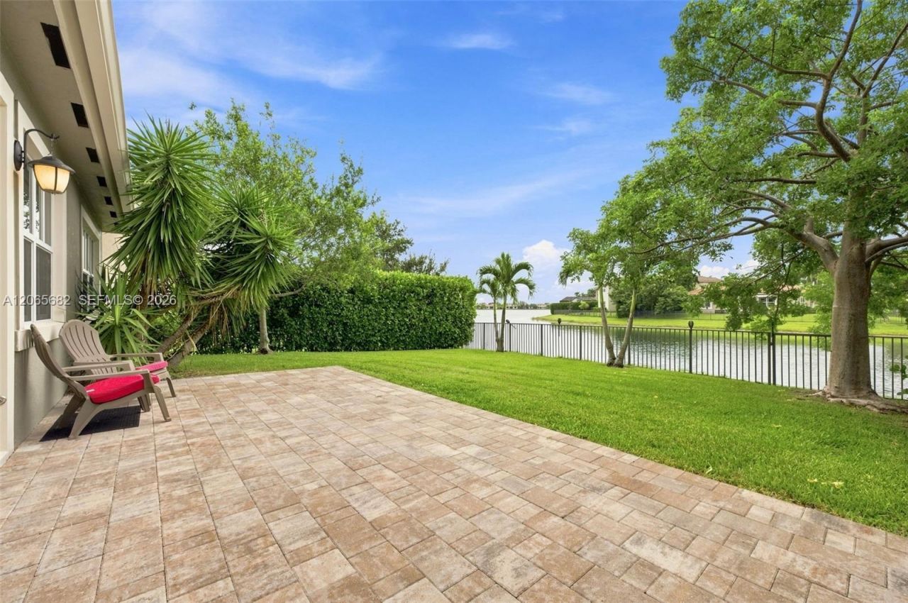 8550 Lakeside Bnd, Parkland, FL 33076 Photo
