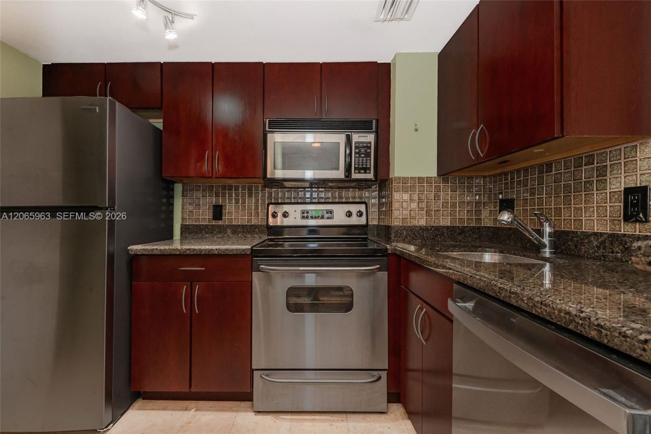 770 Claughton Island Dr , Unit 809, Miami, FL 33131 Photo