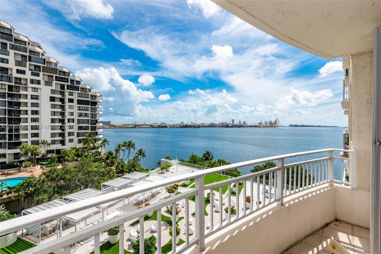 770 Claughton Island Dr , Unit 809, Miami, FL 33131 Photo