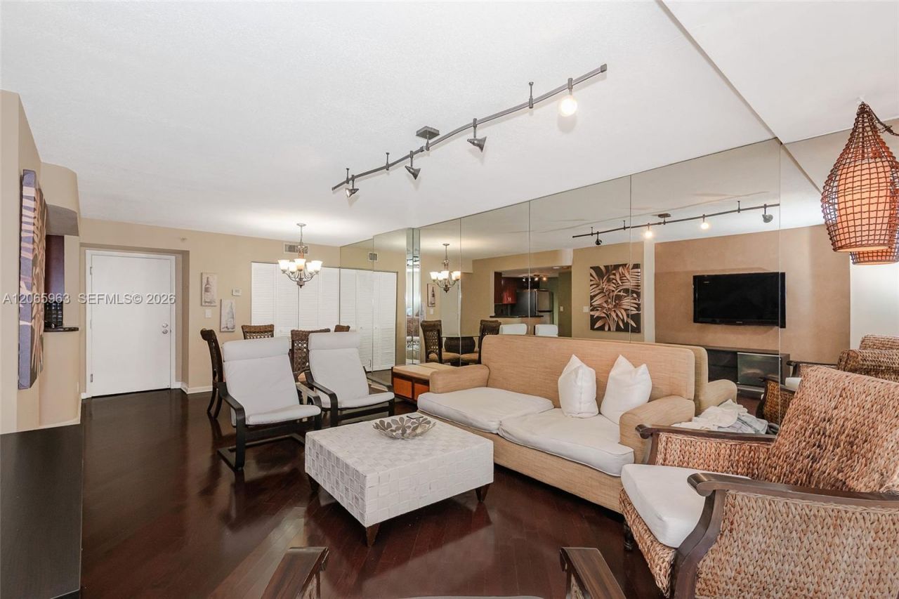 770 Claughton Island Dr , Unit 809, Miami, FL 33131 Photo