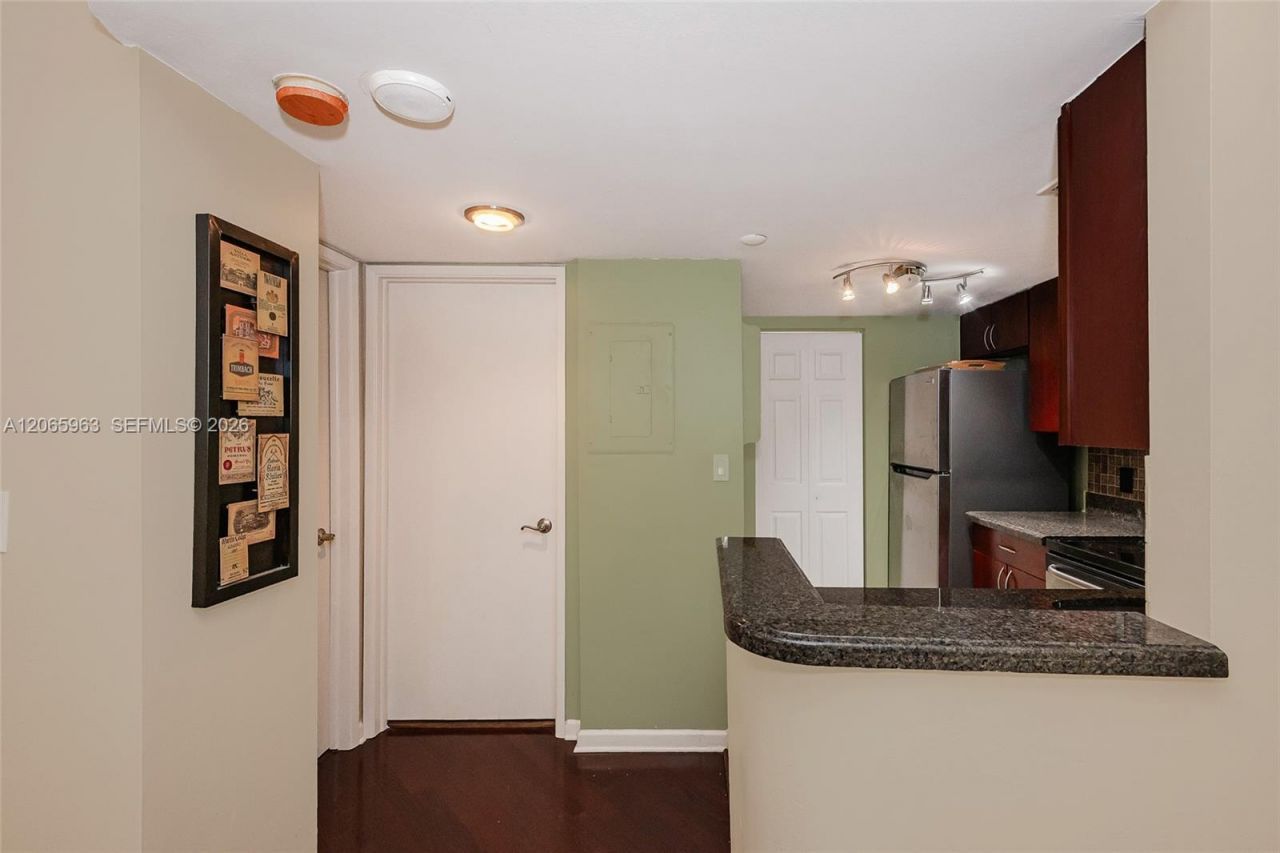 770 Claughton Island Dr , Unit 809, Miami, FL 33131 Photo