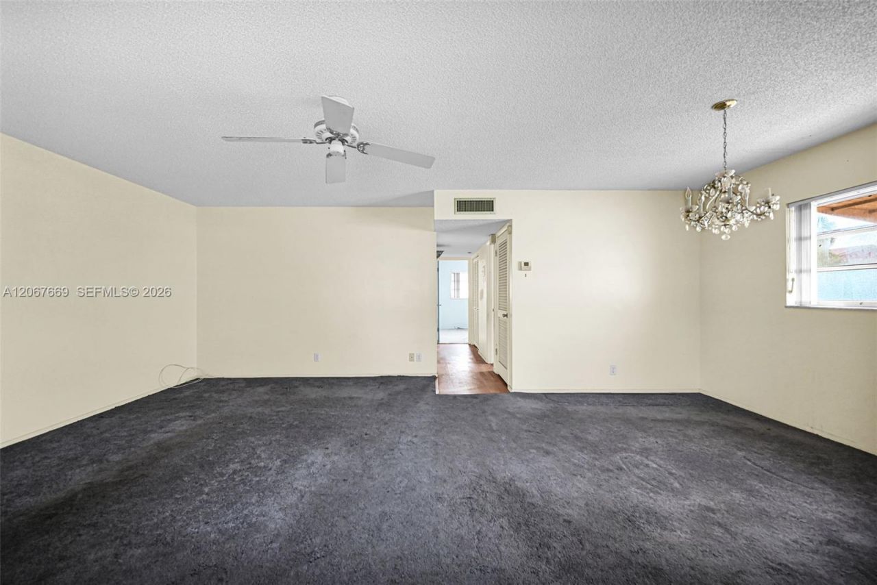 5300 Washington St, Unit R110, Hollywood, FL 33021 Photo