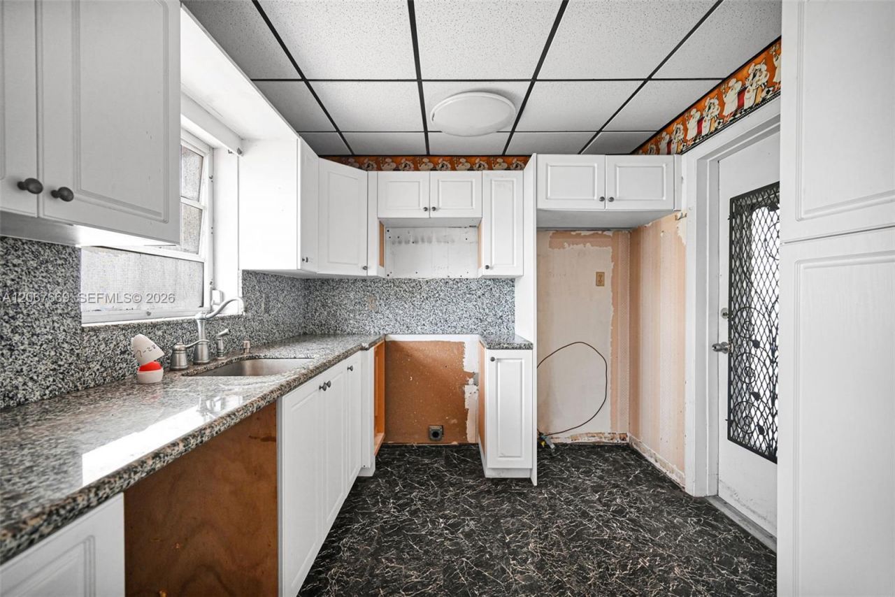 5300 Washington St, Unit R110, Hollywood, FL 33021 Photo