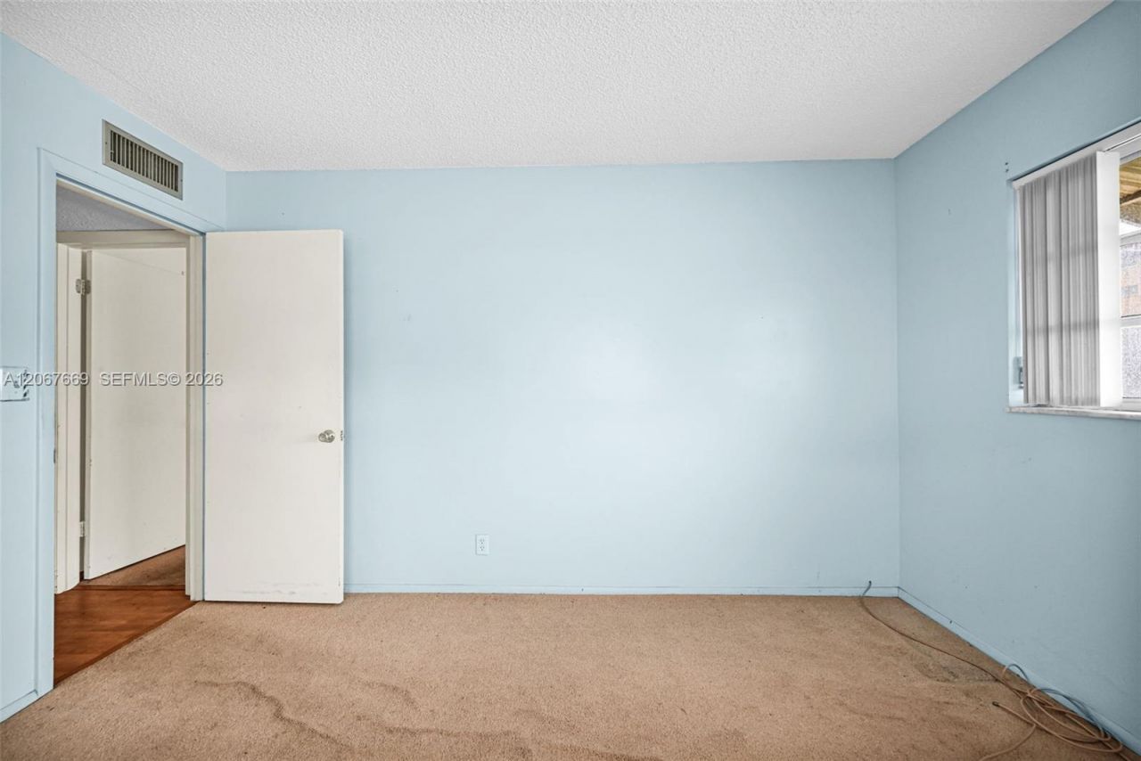 5300 Washington St, Unit R110, Hollywood, FL 33021 Photo