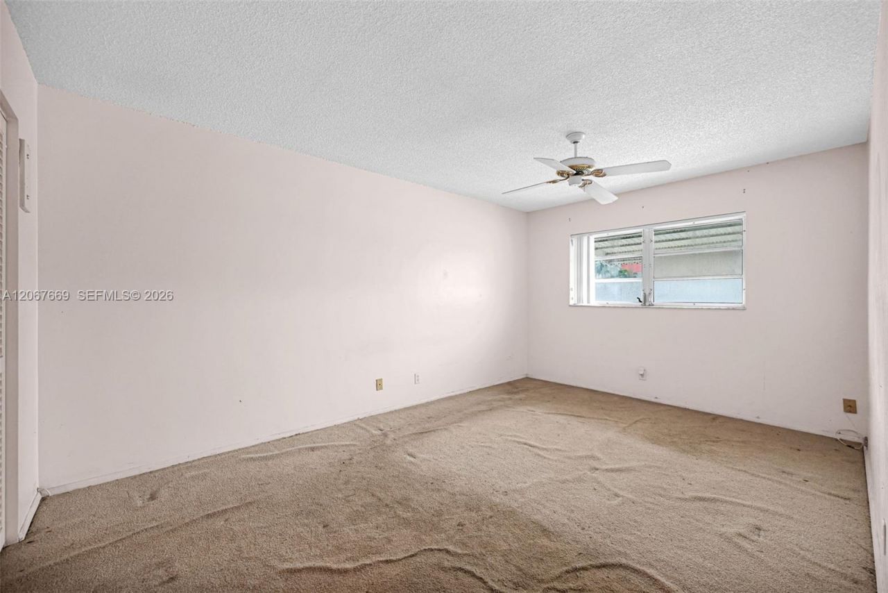 5300 Washington St, Unit R110, Hollywood, FL 33021 Photo