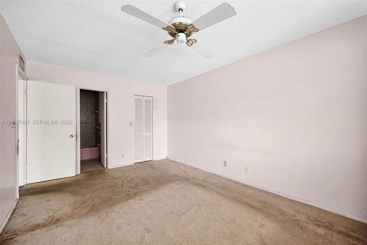 5300 Washington St, Unit R110, Hollywood, FL 33021 Photo